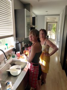 Marika und Emma backen Cupcakes > es gab ja sonst nix...