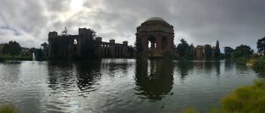 Unten angekommen beim Palace of Fine Arts.